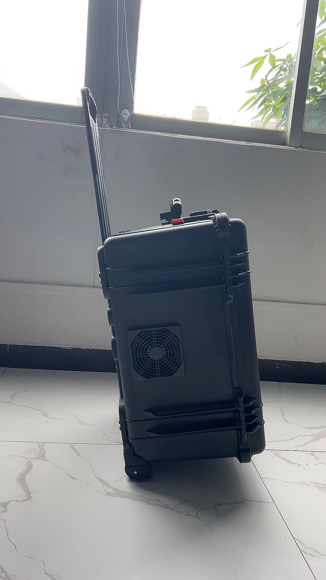 子长手拉箱型移动通信干扰器